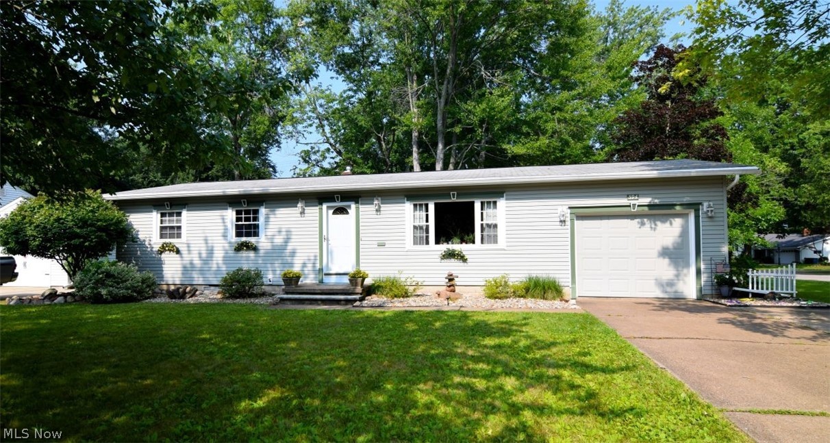 594 Terra Lane Amherst OH 44001