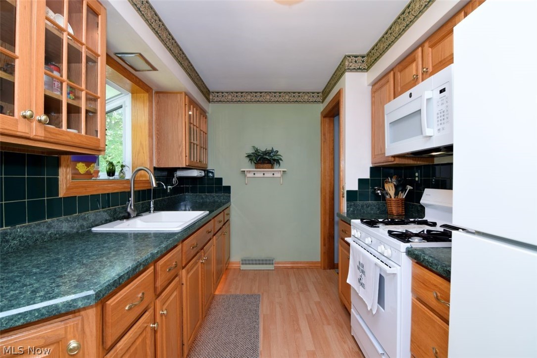 594 Terra Lane Amherst OH 44001