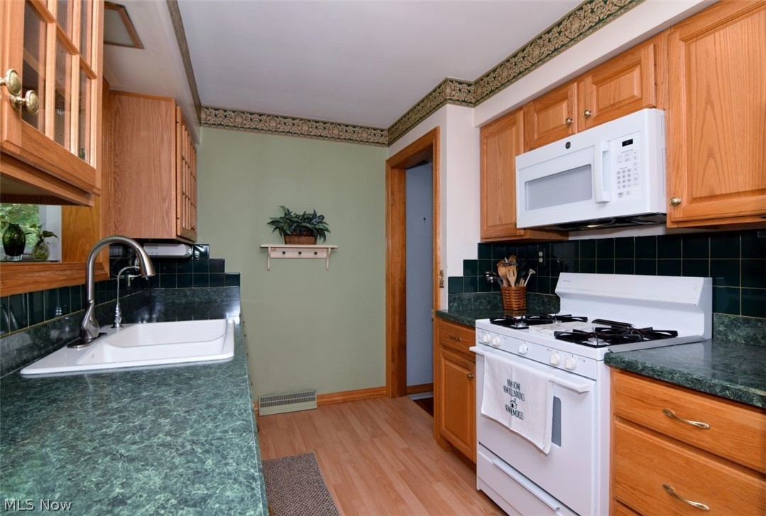 594 Terra Lane Amherst OH 44001