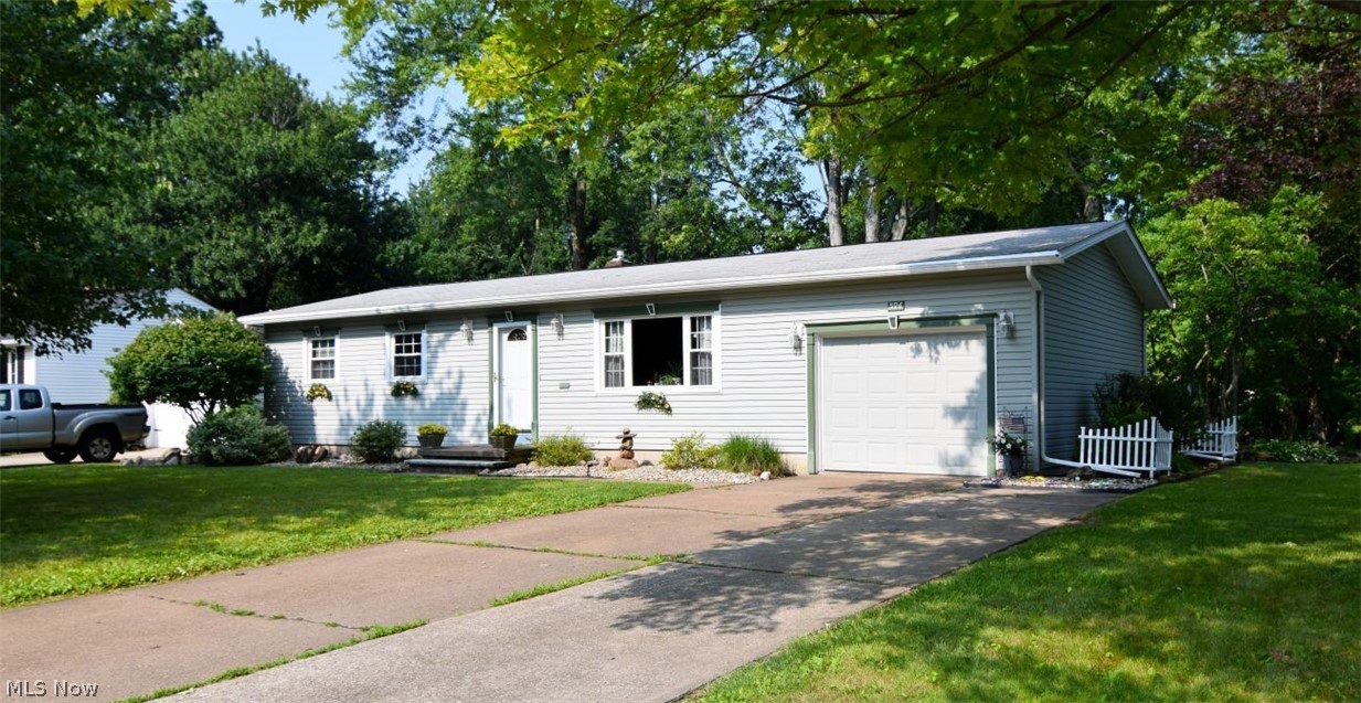 594 Terra Lane Amherst OH 44001