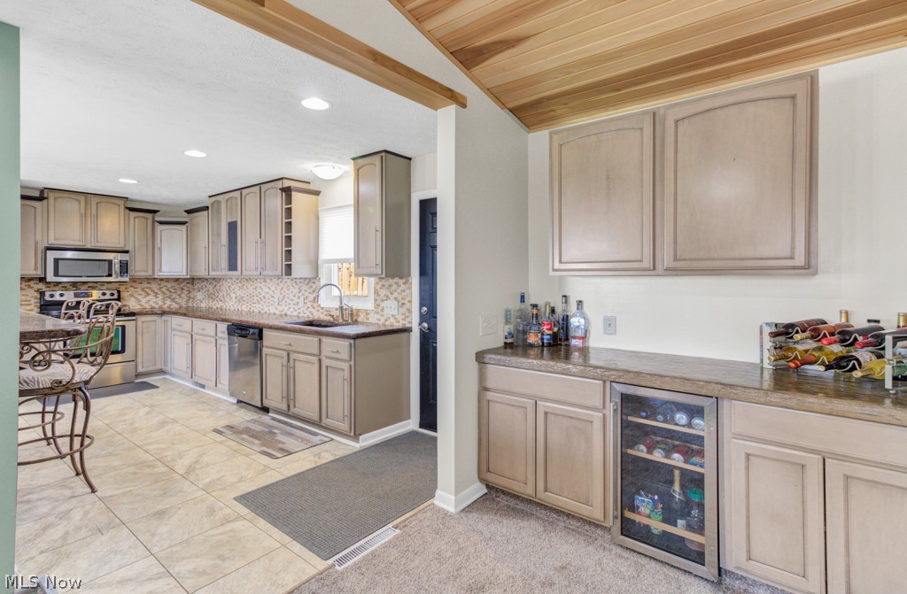 251 E Mohawk Drive Malvern OH 44644