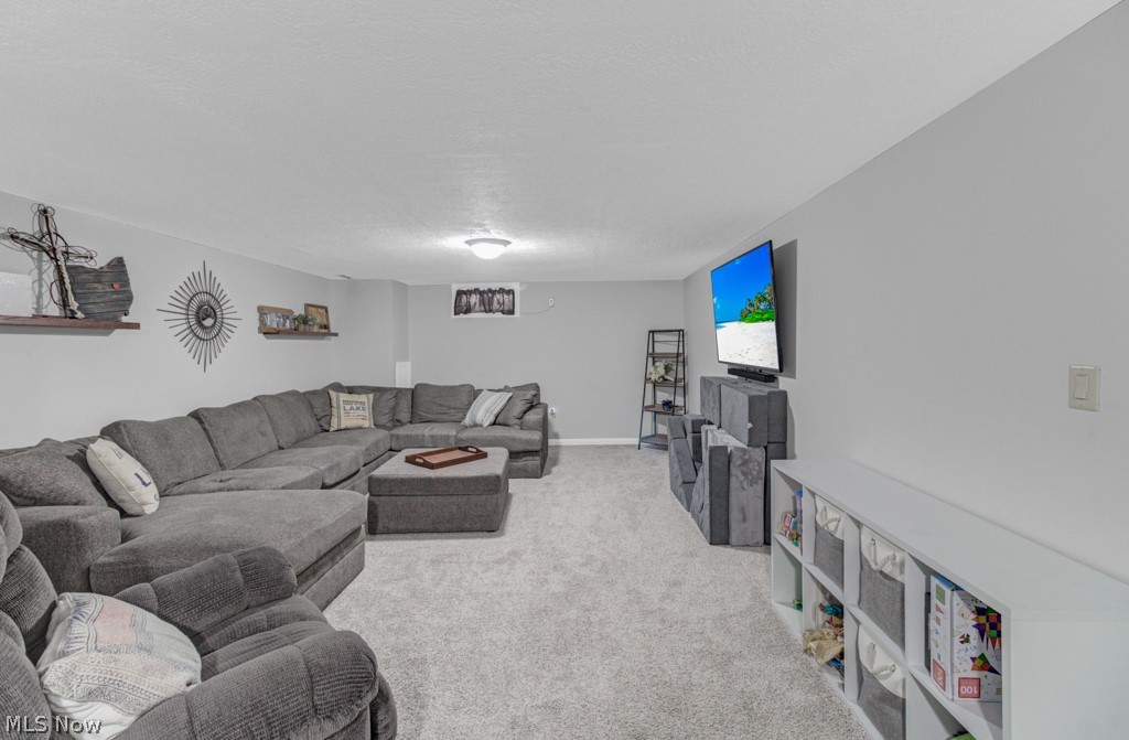 251 E Mohawk Drive Malvern OH 44644