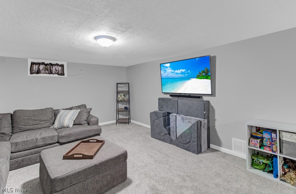 251 E Mohawk Drive Malvern OH 44644