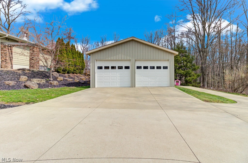 251 E Mohawk Drive Malvern OH 44644