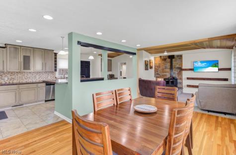 251 E Mohawk Drive Malvern OH 44644