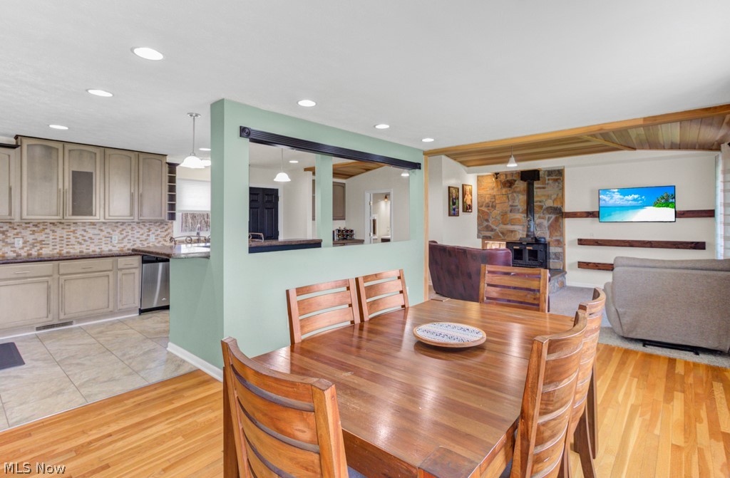 251 E Mohawk Drive Malvern OH 44644