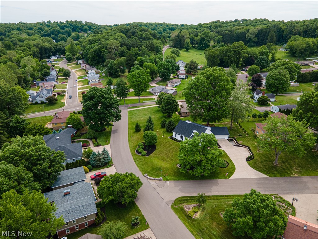 1691 Knob Hill Drive Coshocton OH 43812