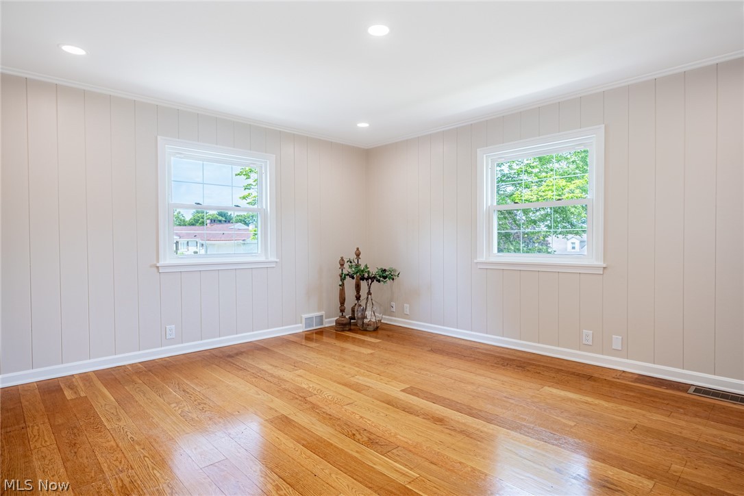 1691 Knob Hill Drive Coshocton OH 43812