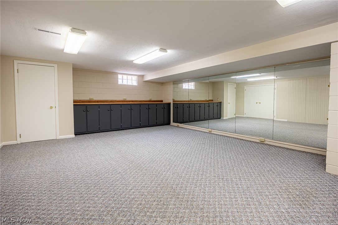 1691 Knob Hill Drive Coshocton OH 43812