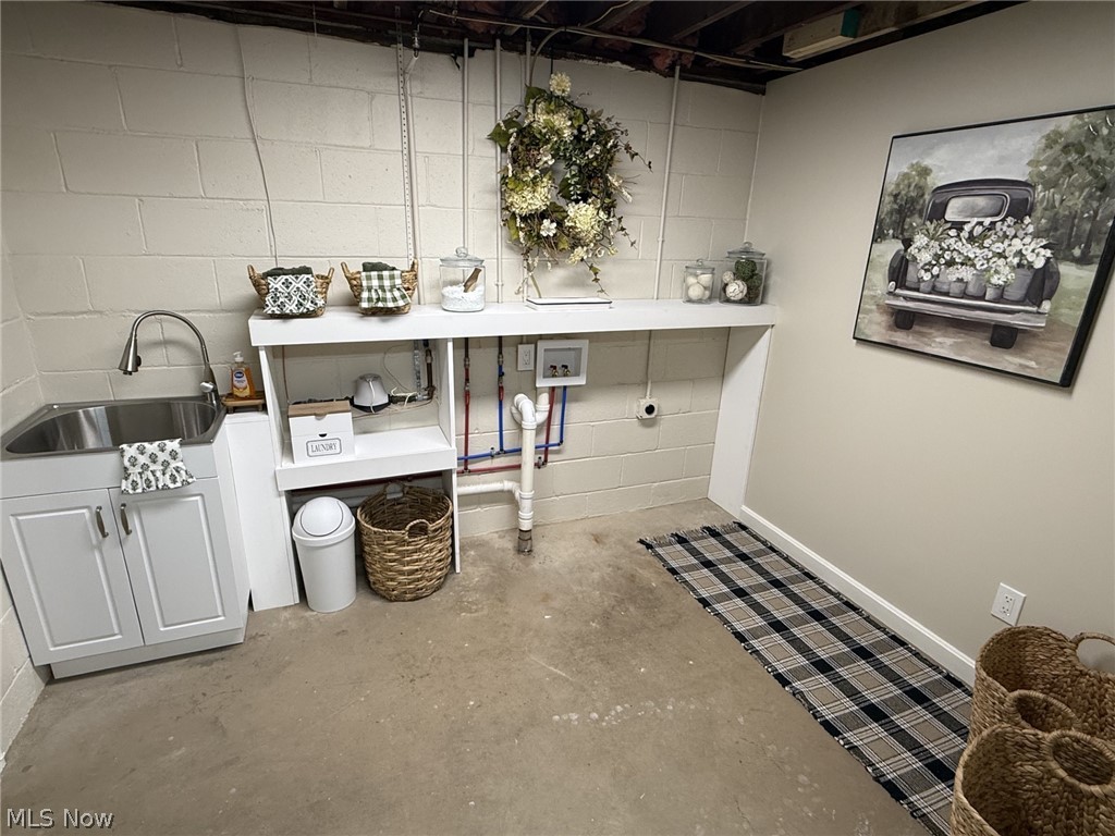 1691 Knob Hill Drive Coshocton OH 43812