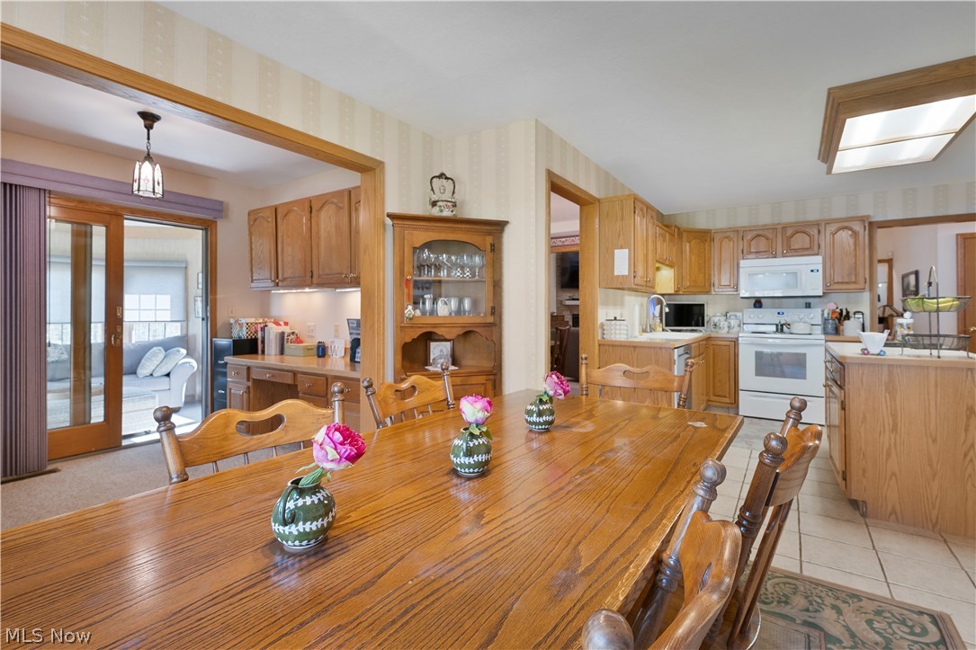 101 Pin Oak Place Campbell OH 44405