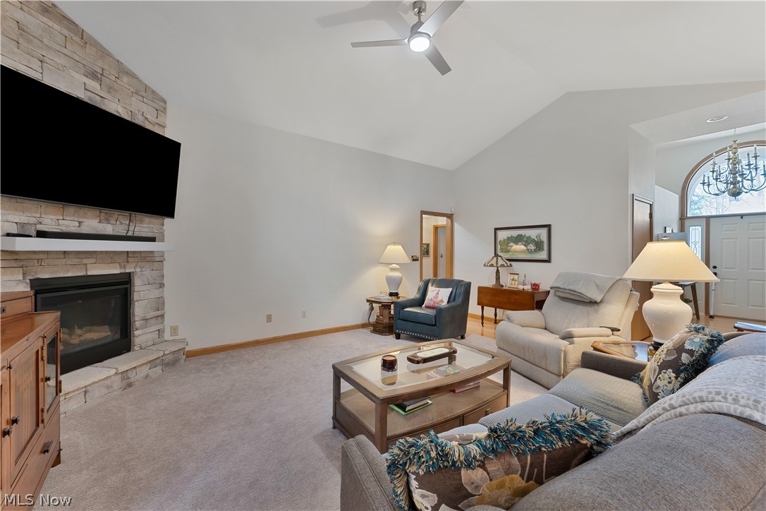 101 Pin Oak Place Campbell OH 44405