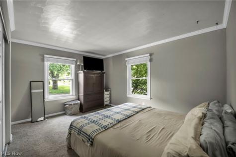 150 Greenbriar Drive Aurora OH 44202