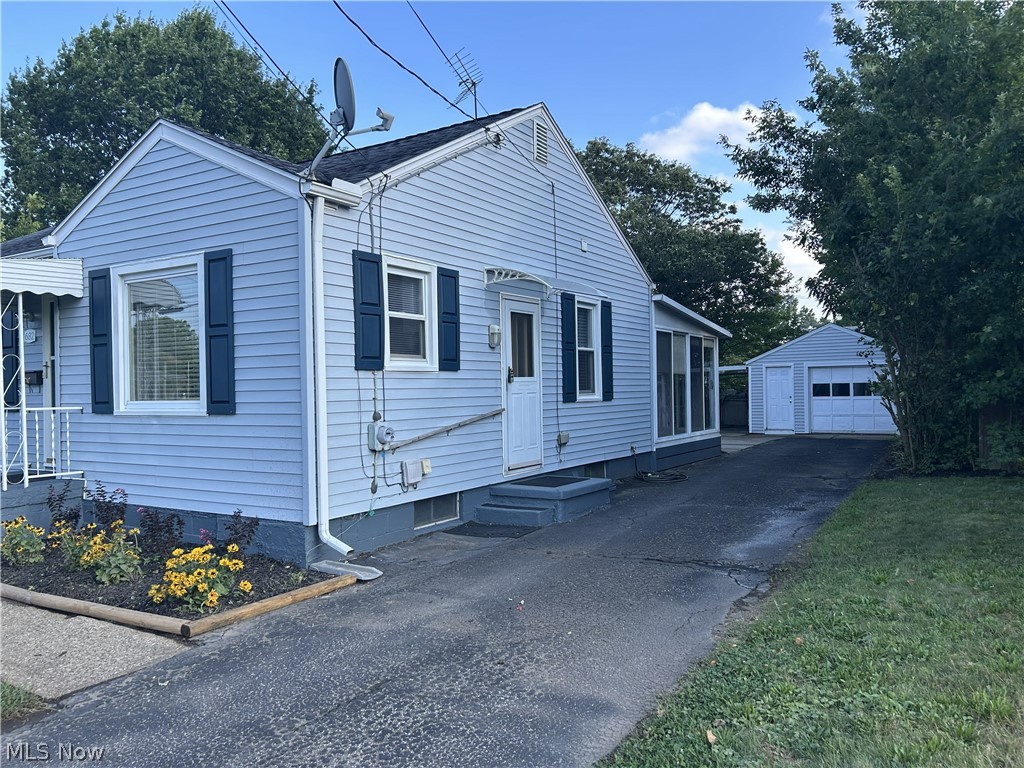 682 Barbara Avenue Akron OH 44306