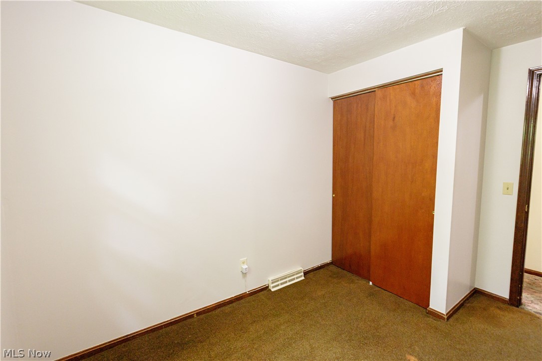 5050 Westbrook Street SE Magnolia OH 44643