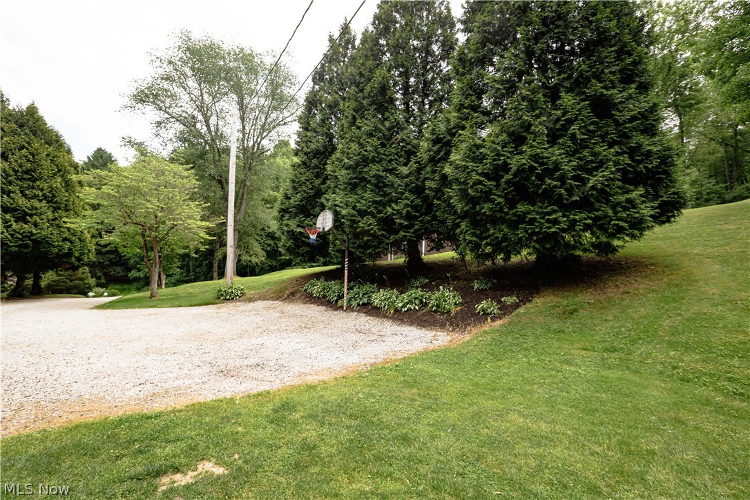 5050 Westbrook Street SE Magnolia OH 44643