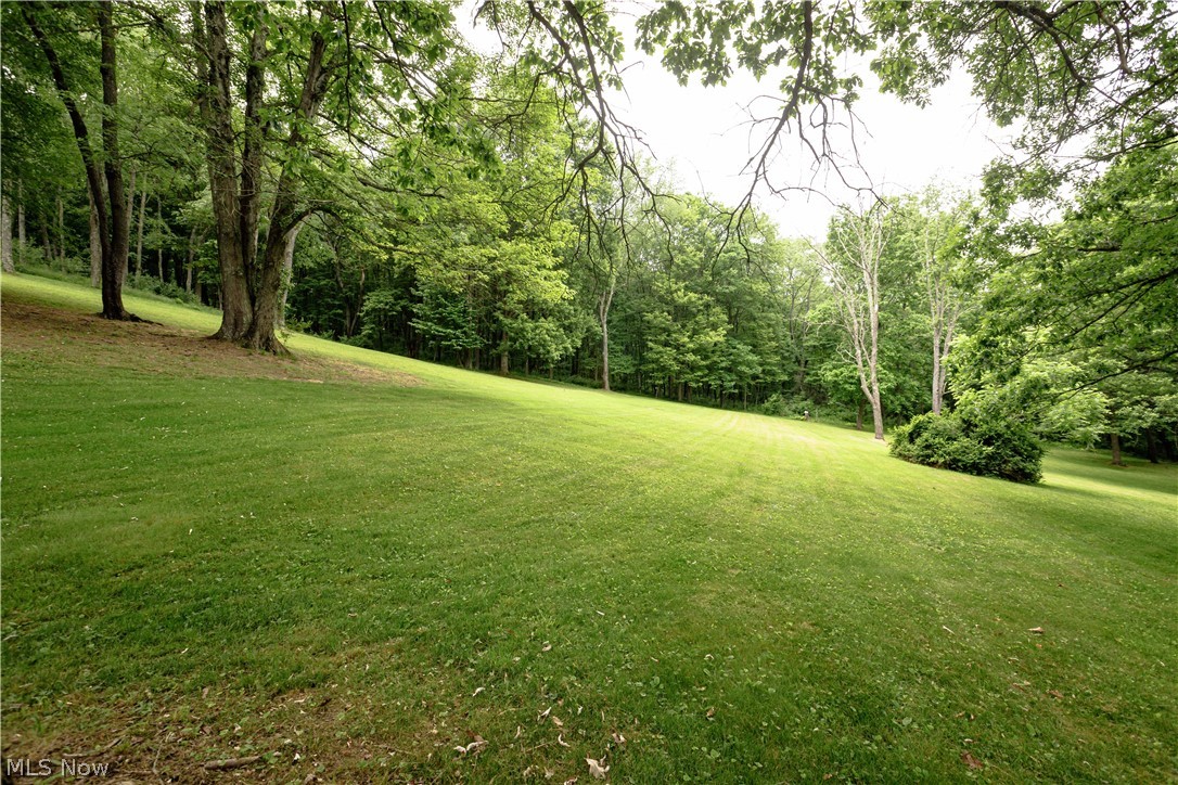 5050 Westbrook Street SE Magnolia OH 44643