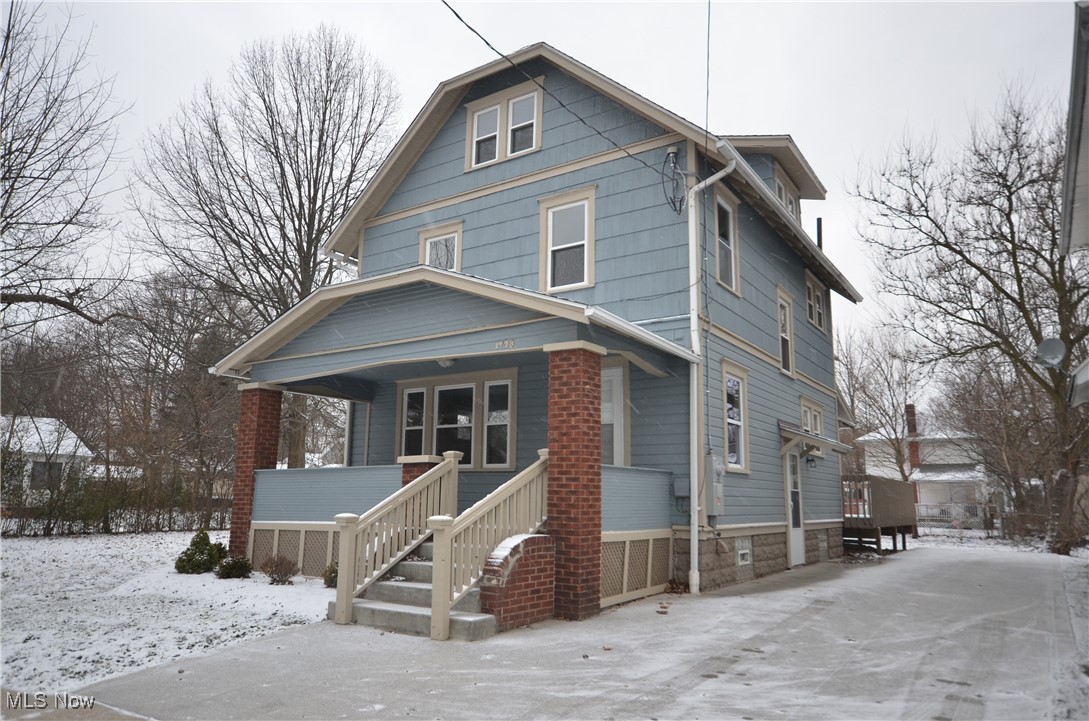 1773 Marks Avenue Akron OH 44305