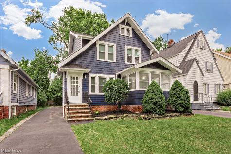 1049 Pembrook Road Cleveland Heights OH 44121