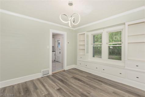 1049 Pembrook Road Cleveland Heights OH 44121