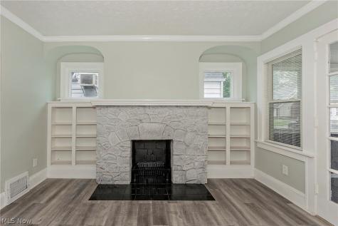 1049 Pembrook Road Cleveland Heights OH 44121