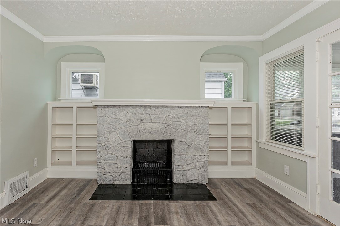 1049 Pembrook Road Cleveland Heights OH 44121
