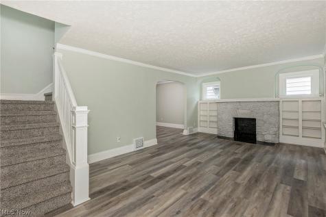 1049 Pembrook Road Cleveland Heights OH 44121