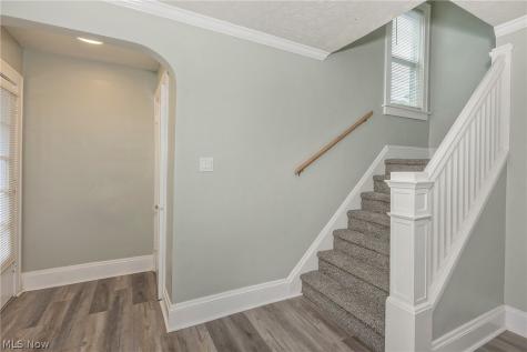 1049 Pembrook Road Cleveland Heights OH 44121