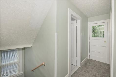 1049 Pembrook Road Cleveland Heights OH 44121