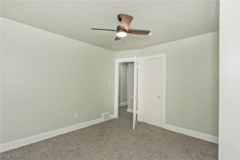 1049 Pembrook Road Cleveland Heights OH 44121