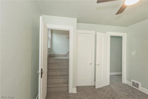 1049 Pembrook Road Cleveland Heights OH 44121