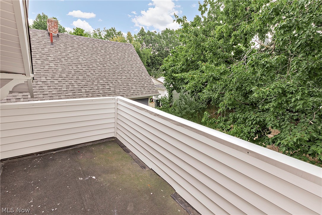 1049 Pembrook Road Cleveland Heights OH 44121