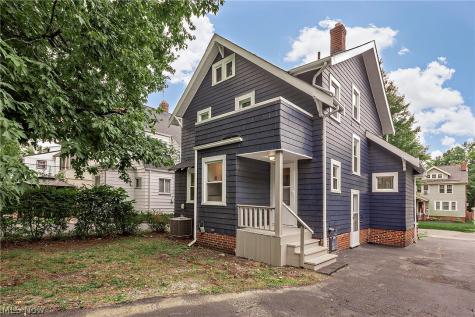 1049 Pembrook Road Cleveland Heights OH 44121