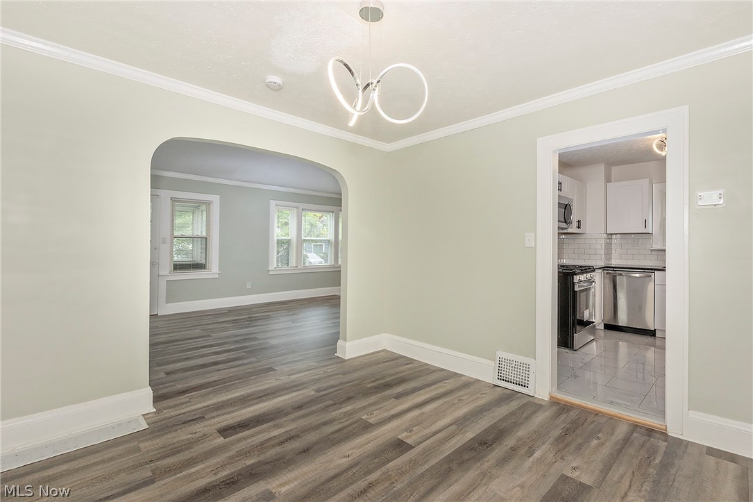 1049 Pembrook Road Cleveland Heights OH 44121
