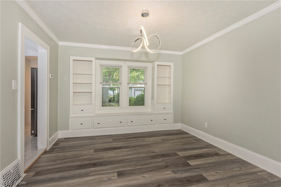 1049 Pembrook Road Cleveland Heights OH 44121