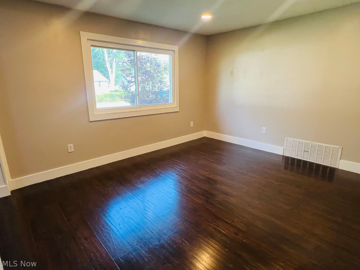 5935 Main Avenue North Ridgeville OH 44039