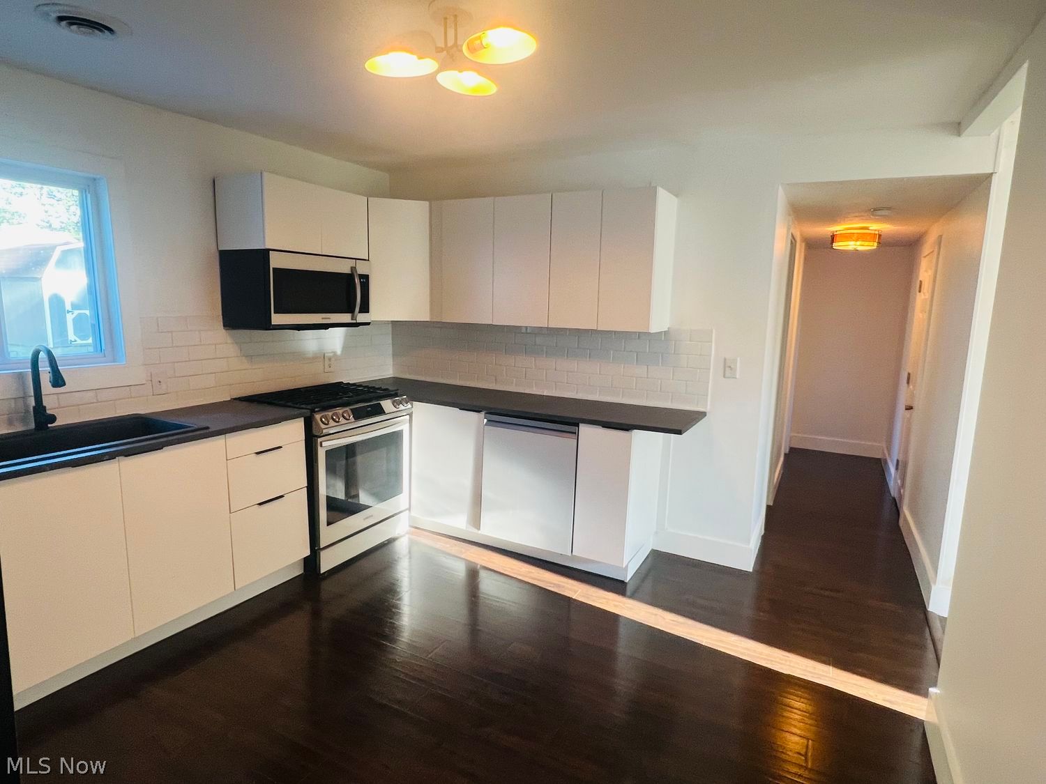 5935 Main Avenue North Ridgeville OH 44039
