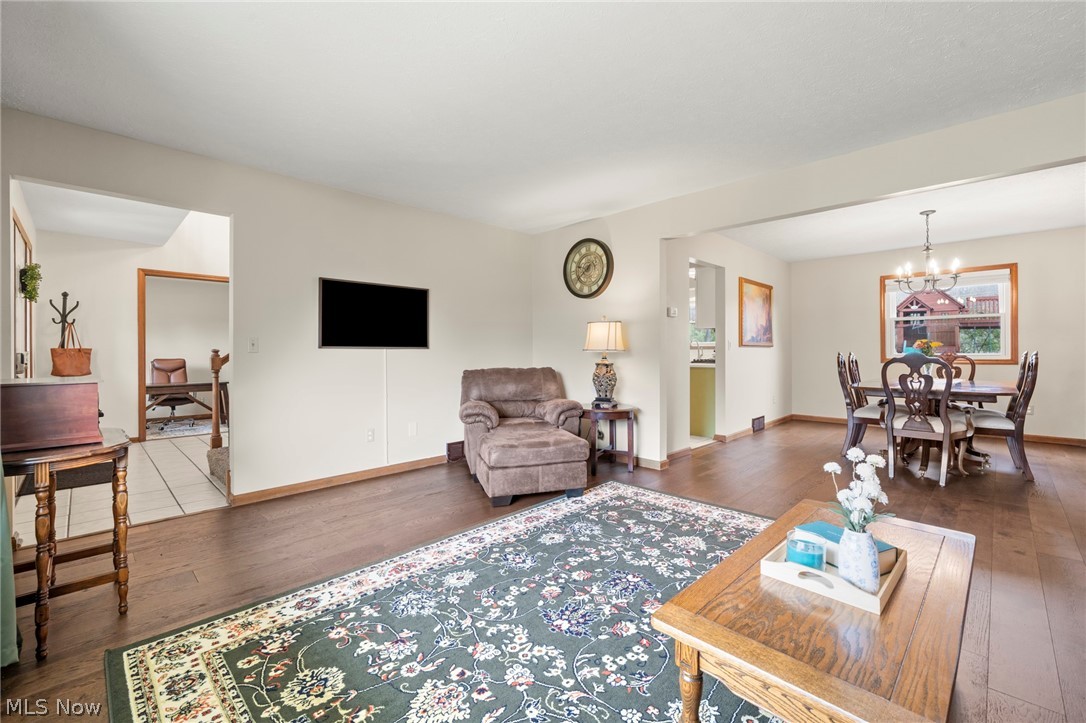 6949 N Renwood Road Independence OH 44131