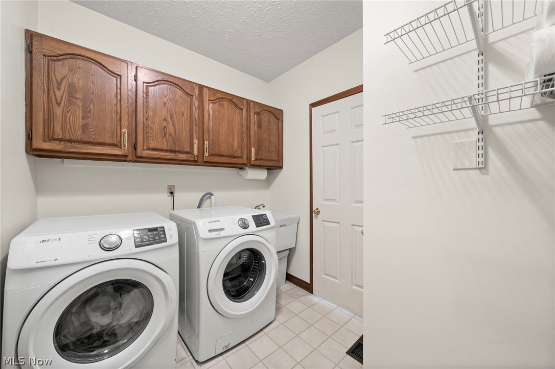 6949 N Renwood Road Independence OH 44131