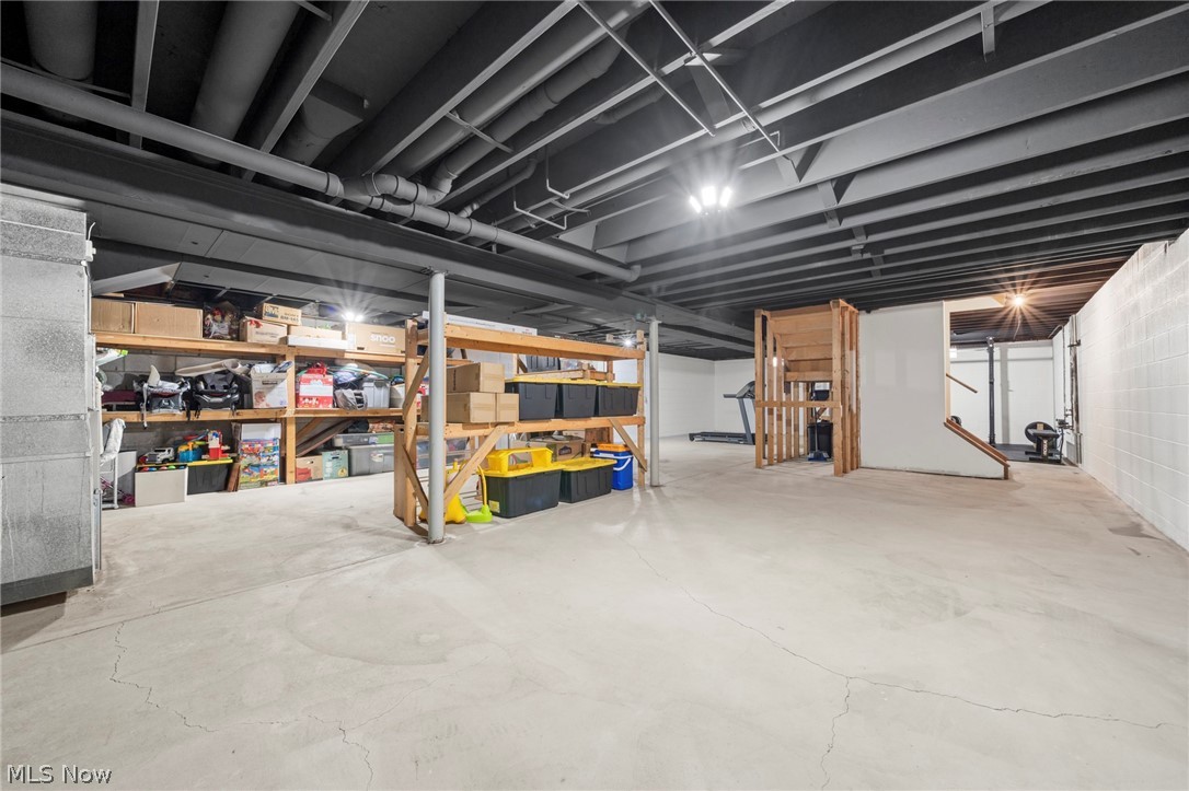 6949 N Renwood Road Independence OH 44131