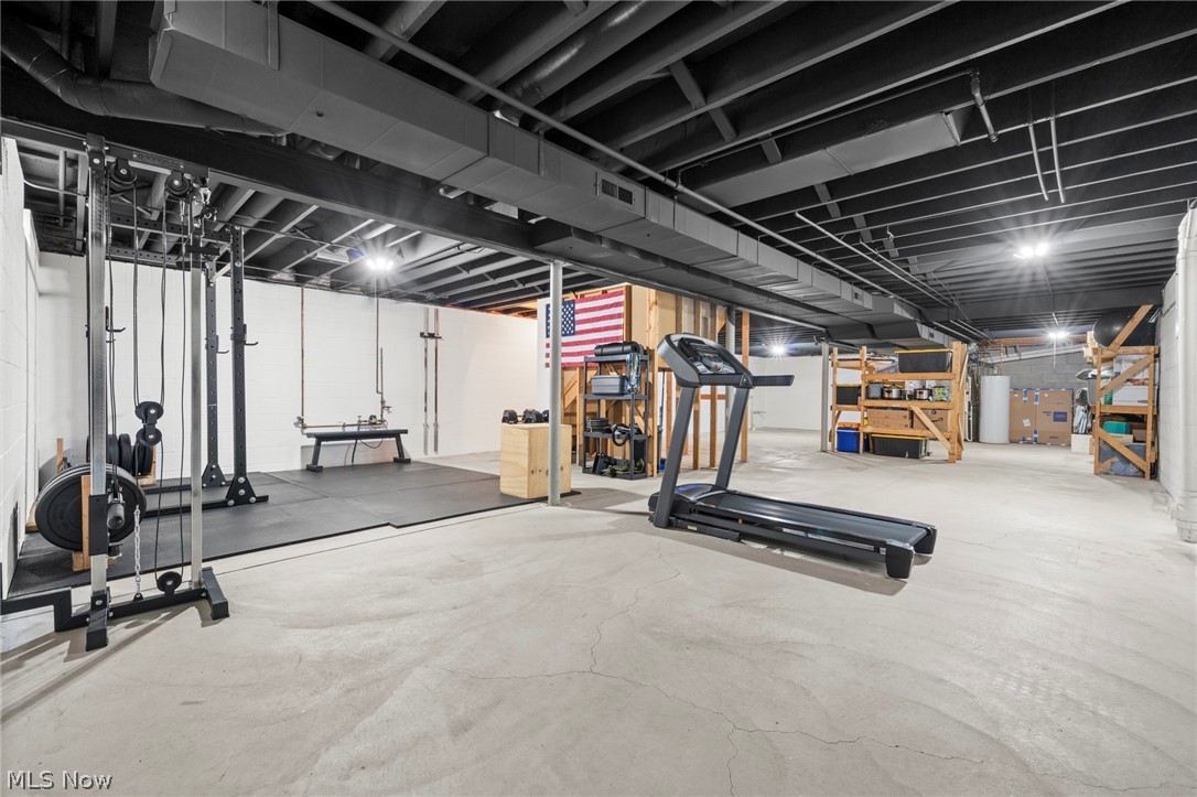 6949 N Renwood Road Independence OH 44131