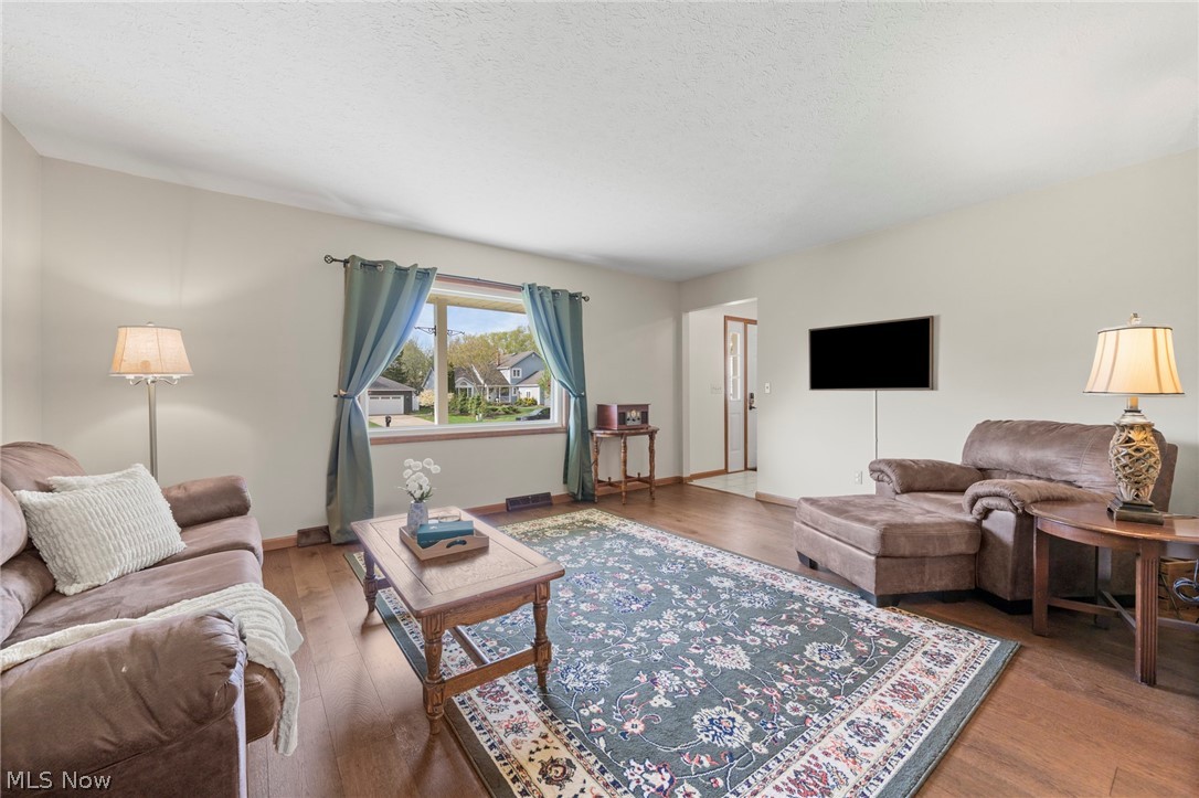 6949 N Renwood Road Independence OH 44131
