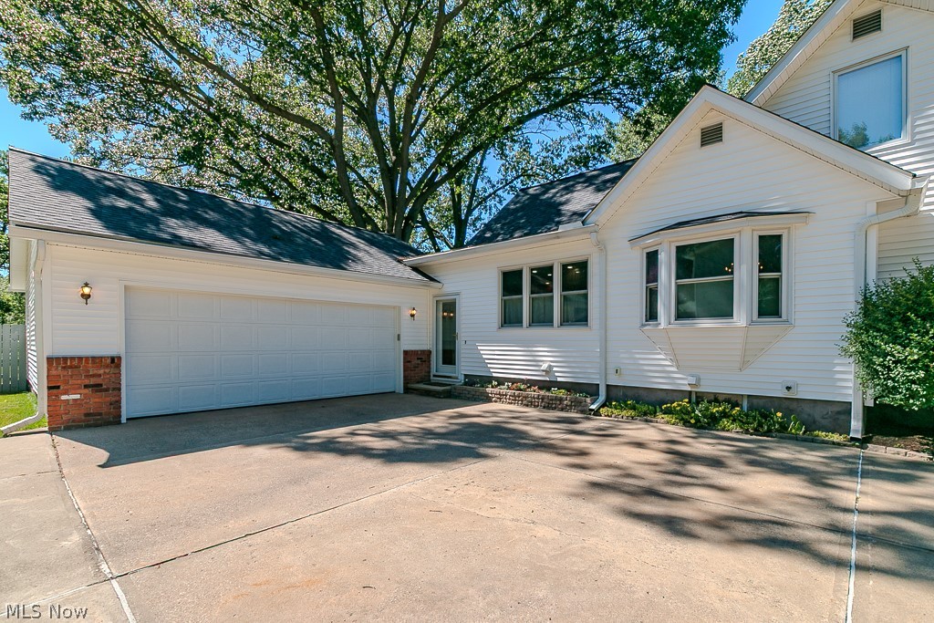 44 Fruitland Avenue Painesville OH 44077