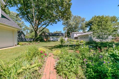 44 Fruitland Avenue Painesville OH 44077