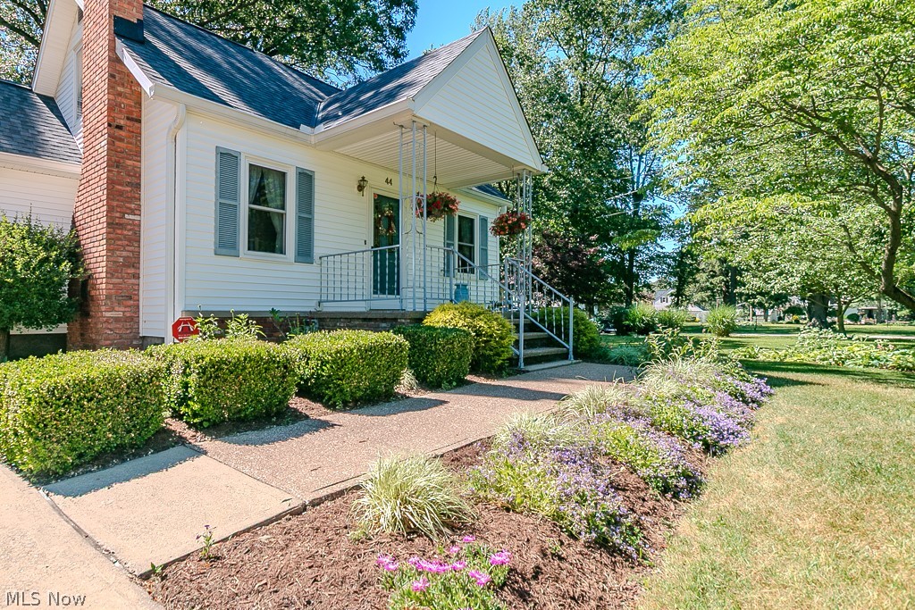 44 Fruitland Avenue Painesville OH 44077
