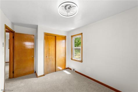 9319 Pinegrove Avenue Parma OH 44129