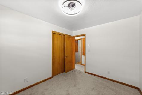 9319 Pinegrove Avenue Parma OH 44129
