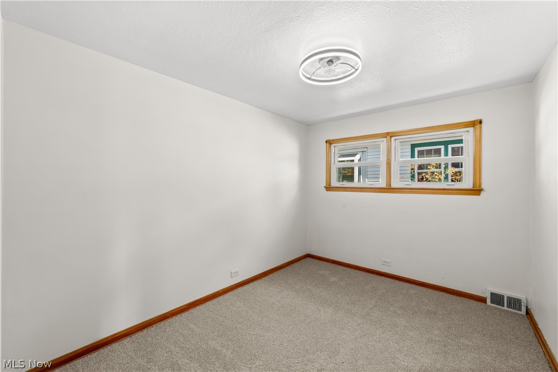 9319 Pinegrove Avenue Parma OH 44129