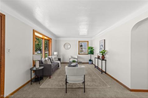 9319 Pinegrove Avenue Parma OH 44129