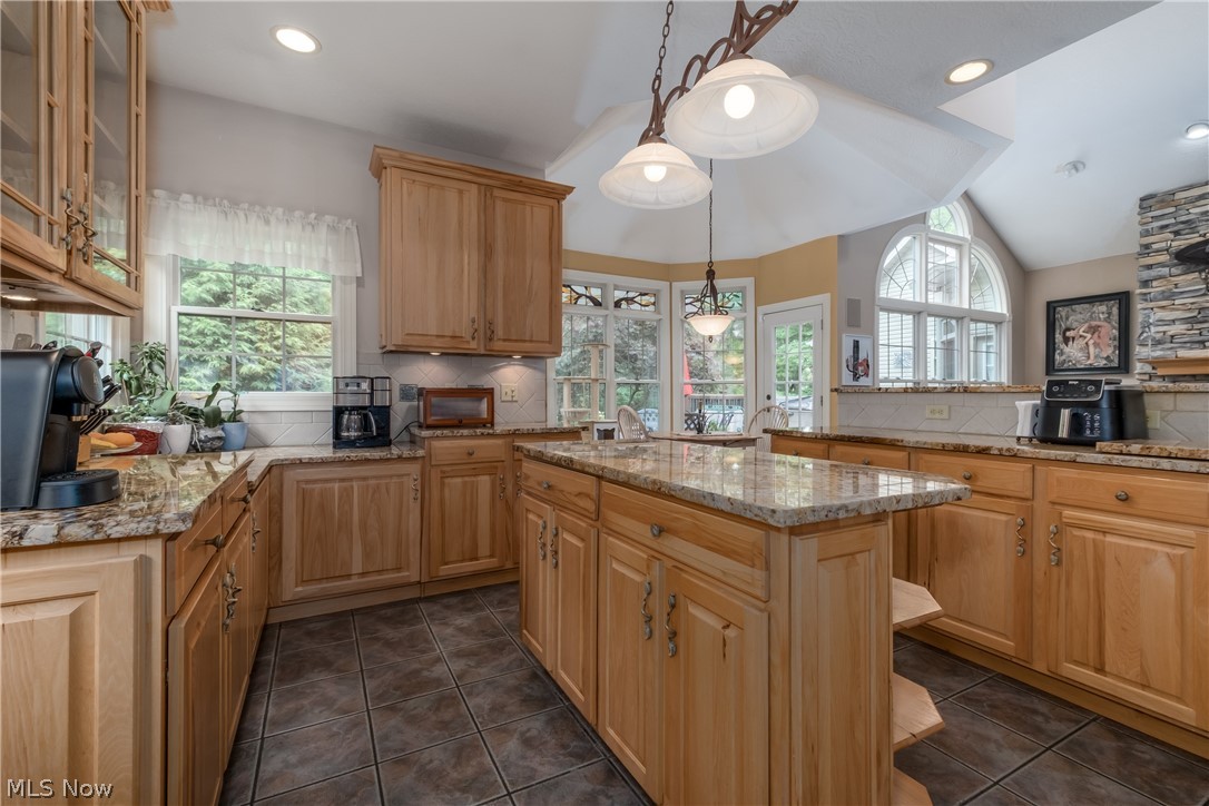 8955 Easton Street NE Louisville OH 44641